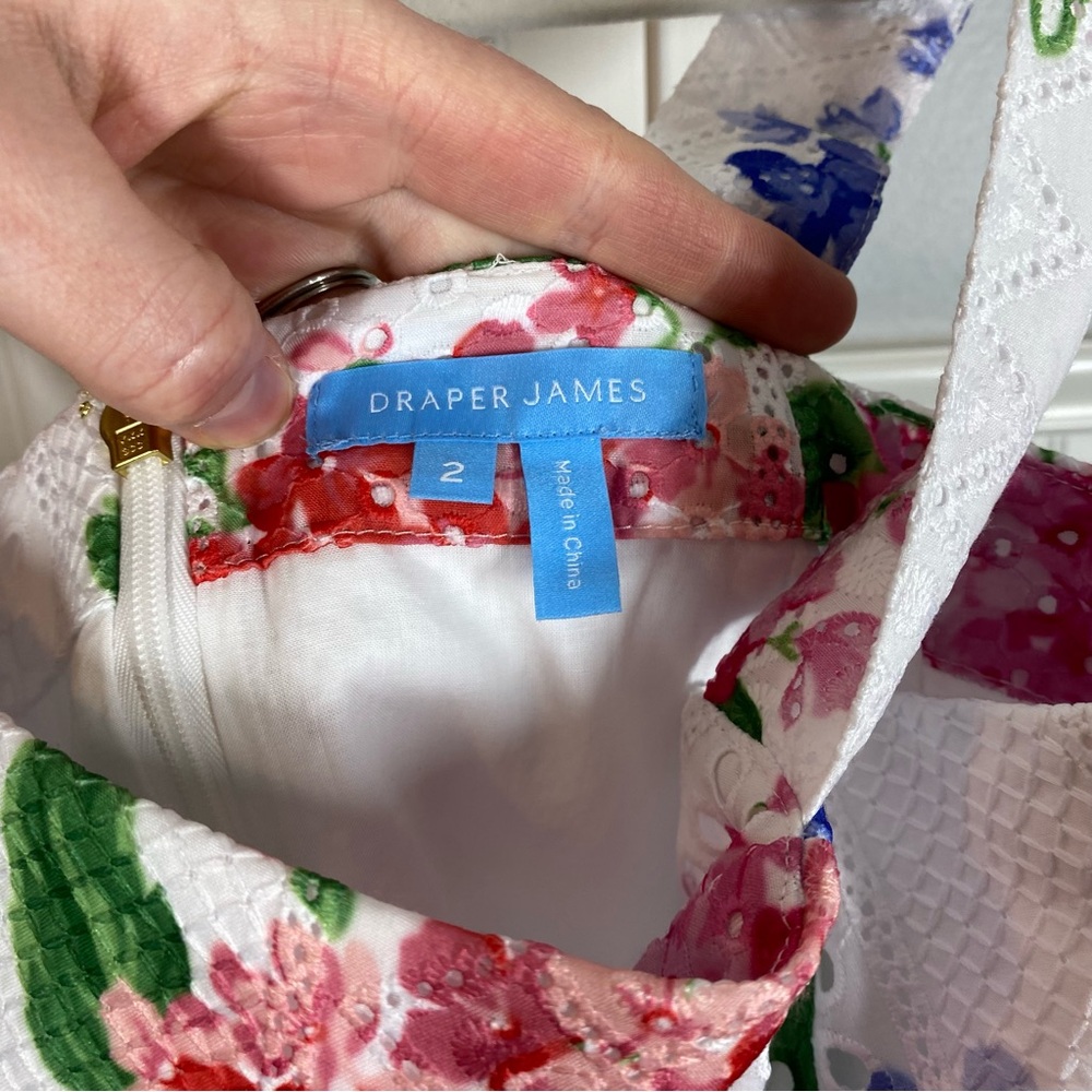 Draper James Josephine Love Circle Dress in Printed Hydrangea size 2 midi eyelet - Picture 3 of 9